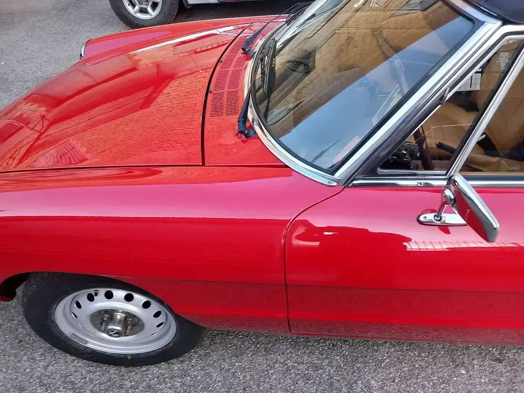 Usata Alfa Romeo Spider Veloce 128 CV (94 kW) 1981 Rosso Cabrio