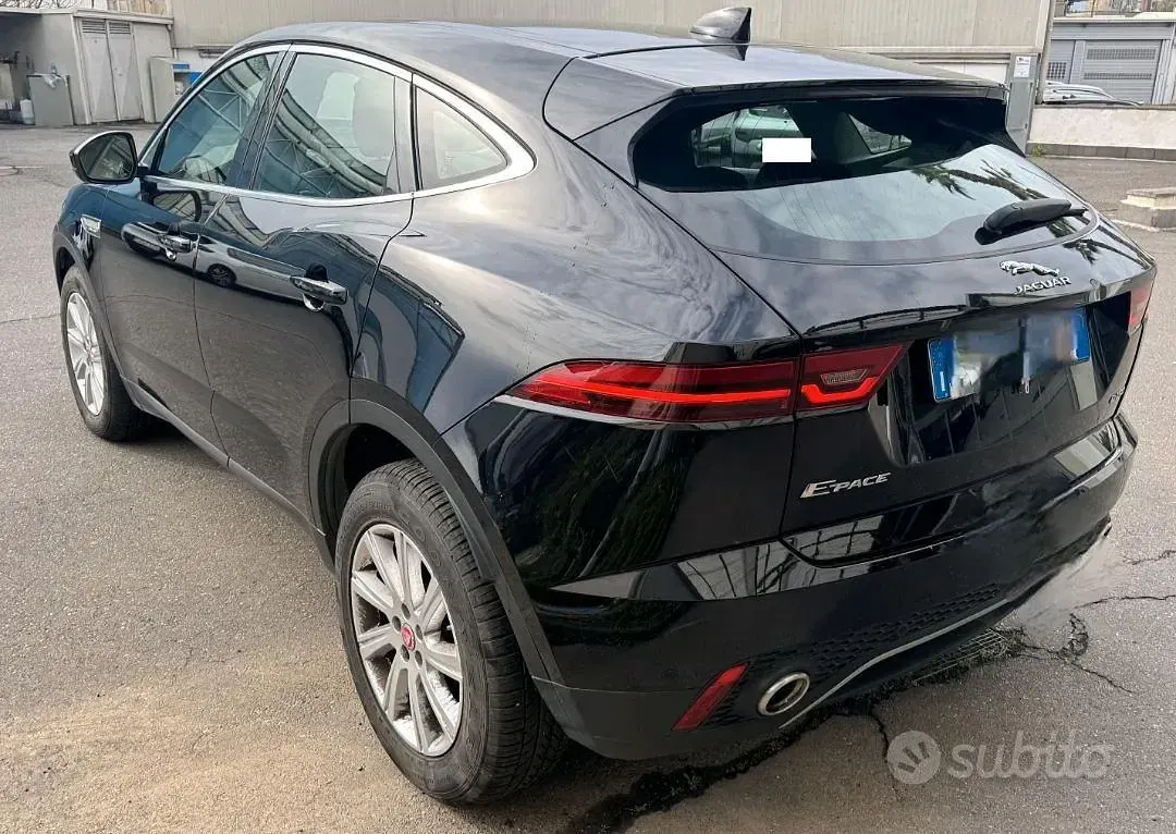 Usata Jaguar E-Pace 150 CV (110 kW) 2019 Nero SUV