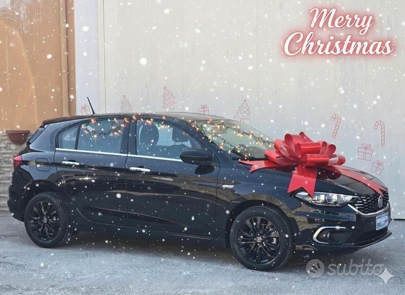 Usata Fiat Tipo Lounge 120 CV (88 kW) 2017 Nero Berlina