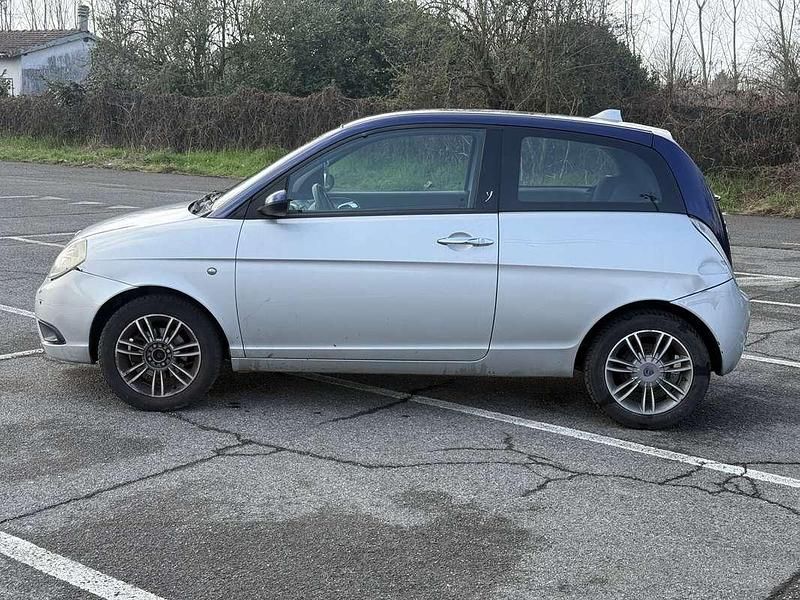 Usata Lancia Ypsilon 60 CV (44 kW) 2008 Utilitaria