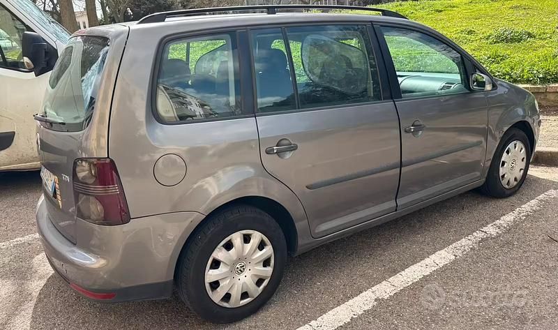 Usata VW Touran 2006 Grigio Monovolume