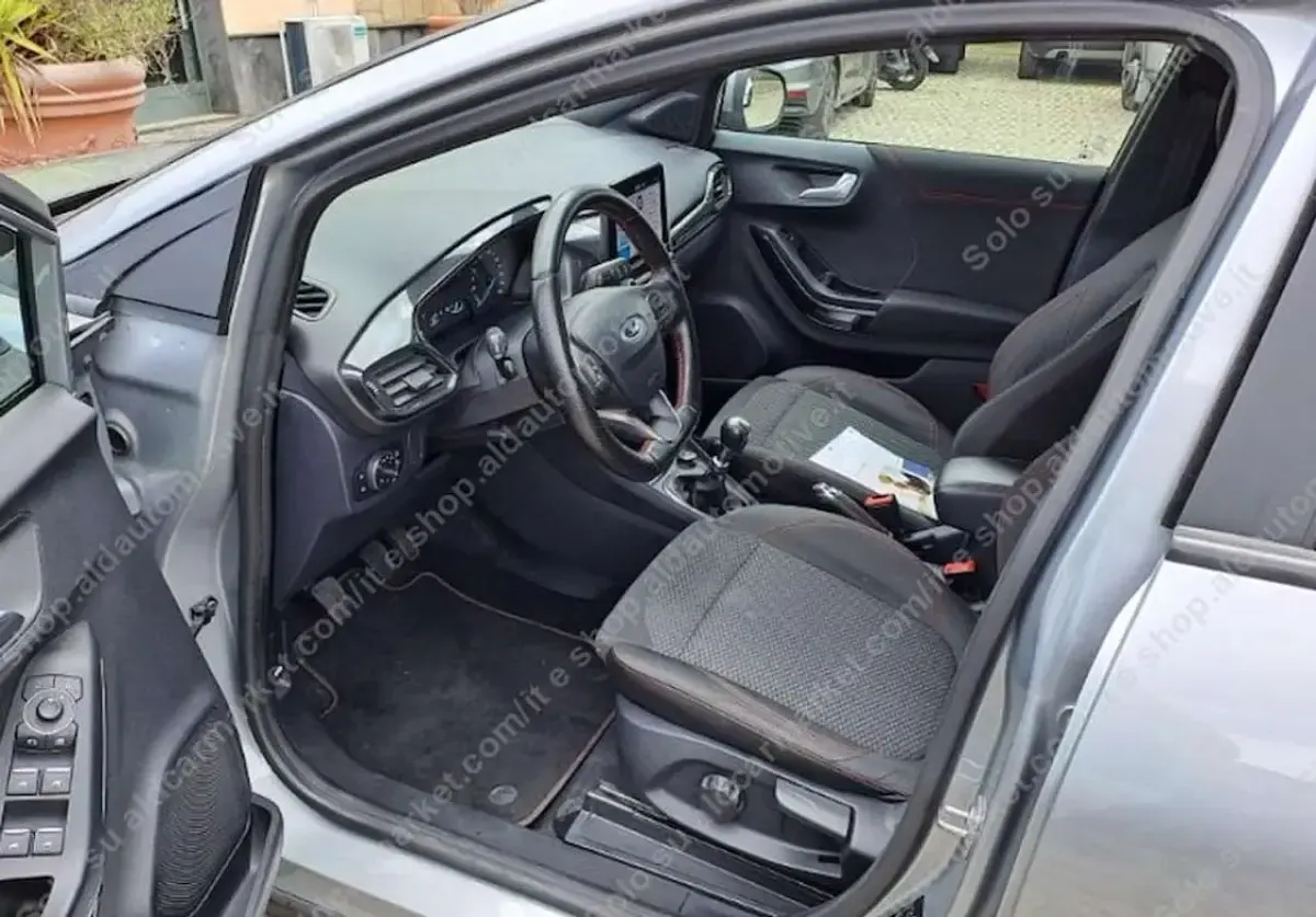 Usata Ford Puma ST-Line 124 CV (91 kW) 2022 Grigio SUV