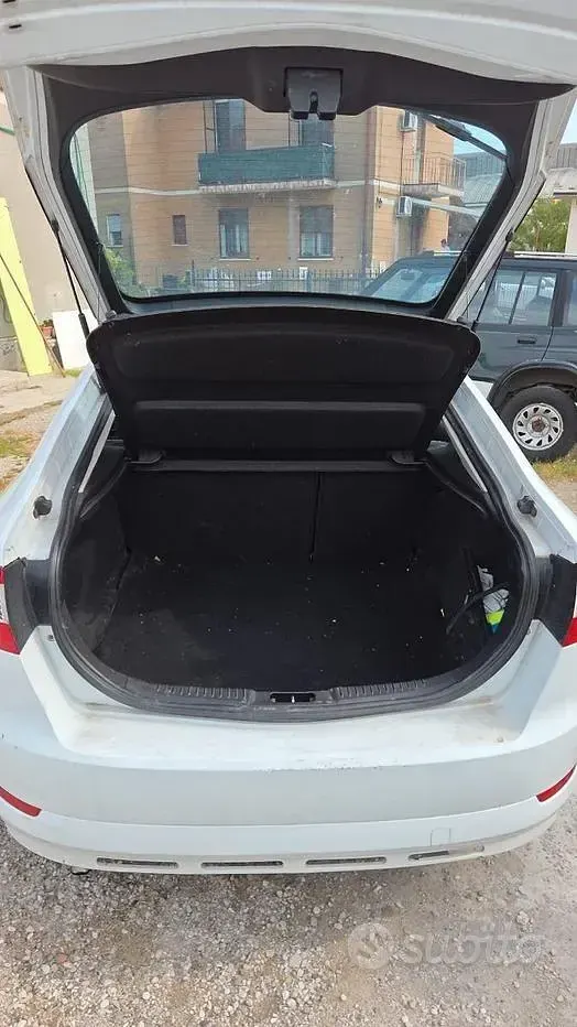 Usata Ford Mondeo 145 CV (106 kW) 2008 Bianco Berlina