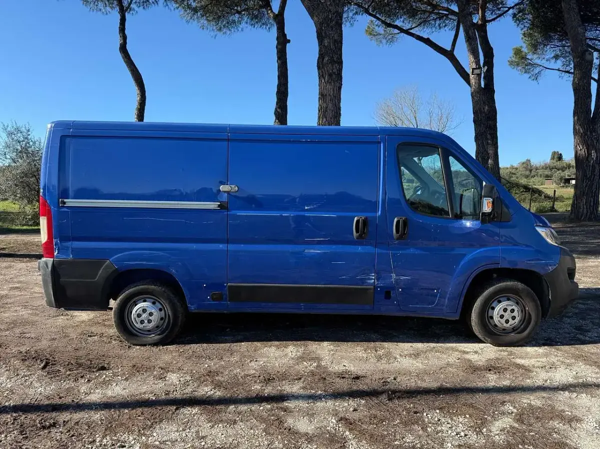 Usata Citroën Jumper 140 CV (102 kW) 2021 Blu/azzurro Monovolume