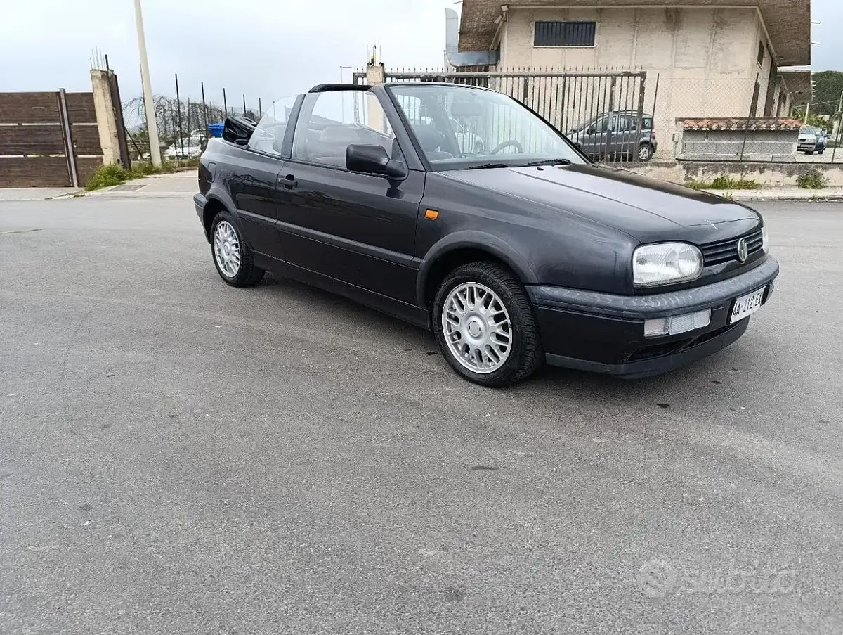 Usata VW Golf Cabriolet 75 CV (55 kW) 1994 Nero Cabrio