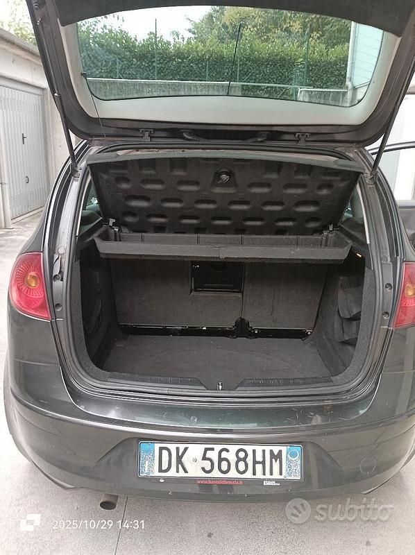 Usata Seat Altea 102 CV (75 kW) 2007 Grigio Berlina