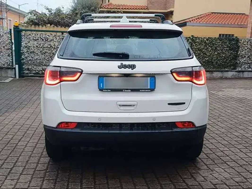 Usata Jeep Compass Night Eagle 120 CV (88 kW) 2019 Bianco SUV