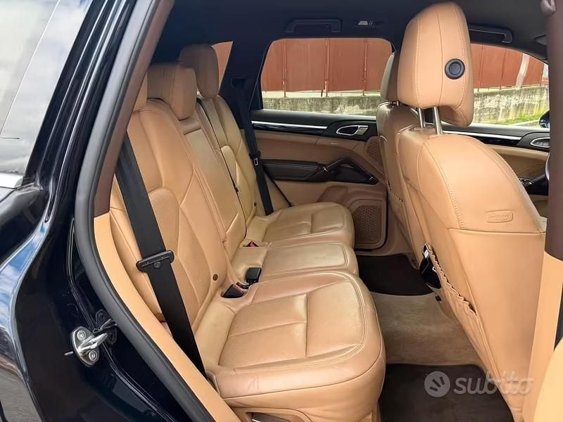 Usata Porsche Cayenne 245 CV (180 kW) 2016 Blu SUV