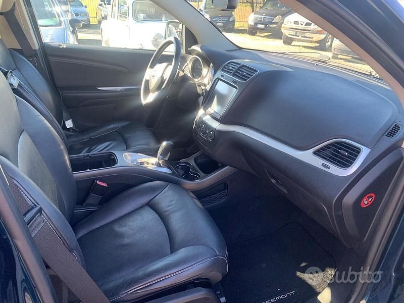 Usata Fiat Freemont Lounge 170 CV (125 kW) 2013 Blu SUV