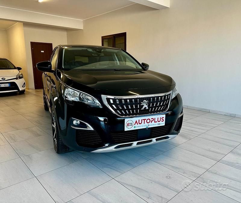 Usata Peugeot 3008 Allure 130 CV (95 kW) 2019 Nero SUV