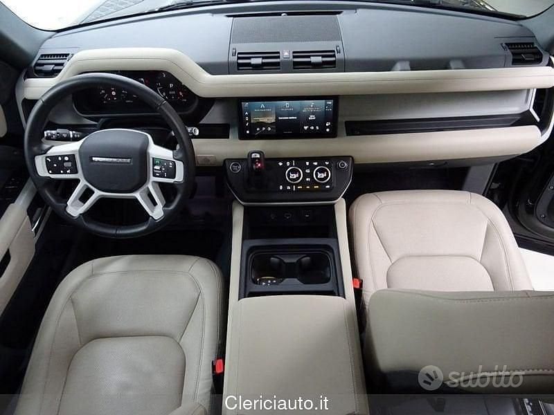Usata Land Rover Defender SE 250 CV (183 kW) 2023 Nero SUV