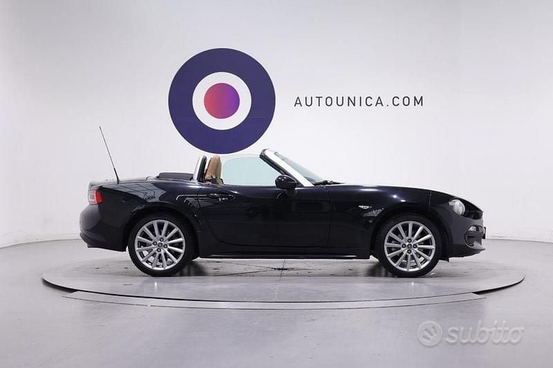 Usata Fiat 124 Spider Lusso 140 CV (102 kW) 2018 Grigio Cabrio