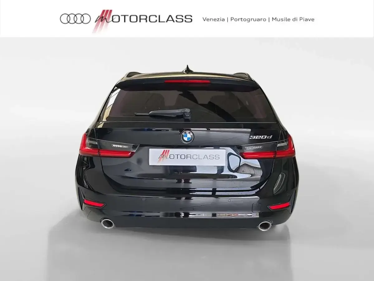Usata BMW 320 190 CV (139 kW) 2019 Nero metallizzato Station wagon
