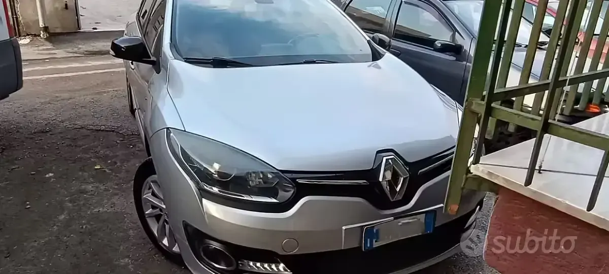 Usata Renault Mégane GrandTour 110 CV (80 kW) 2015 Grigio Station wagon