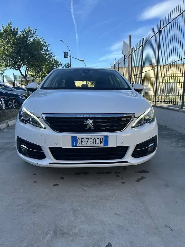 Usata Peugeot 308 SW Active 131 CV (96 kW) 2021 Other Station wagon