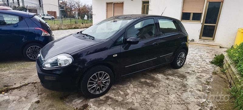 Usata Fiat Punto Evo Dynamic 75 CV (55 kW) 2010 Nero Utilitaria