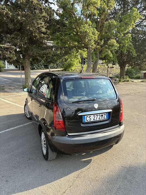 Usata Lancia Musa 69 CV (50 kW) 2005 Monovolume