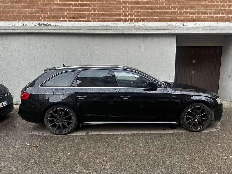 Usata Audi A4 Business Plus 177 CV (130 kW) 2013 Nero Station wagon