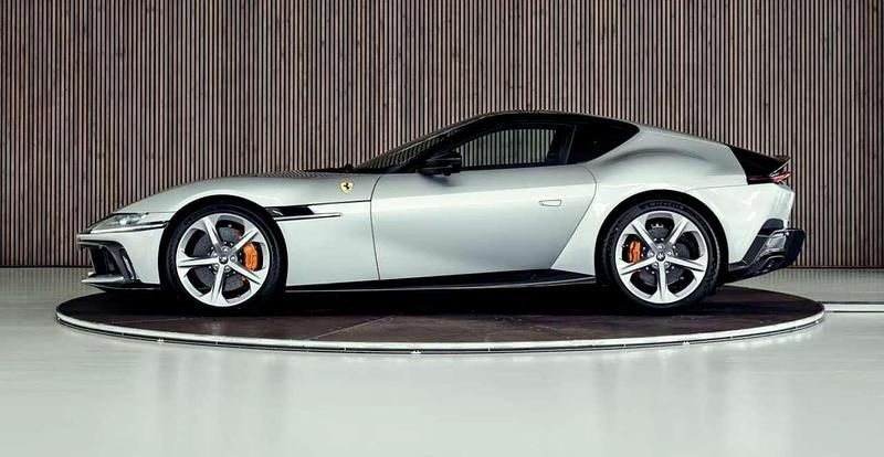 Nuova Ferrari 12 Cilindri 829 CV (609 kW) 2025 Argento Coupé