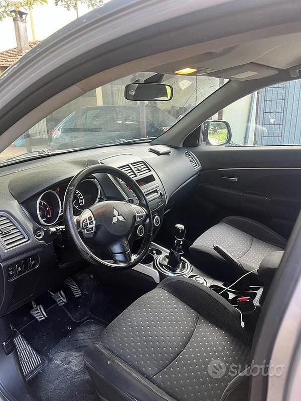Usata Mitsubishi ASX Intense 150 CV (110 kW) 2015 Grigio SUV