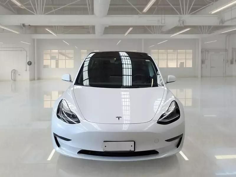 Usata Tesla Model 3 366 kW (498 CV) 2022 Bianco Berlina