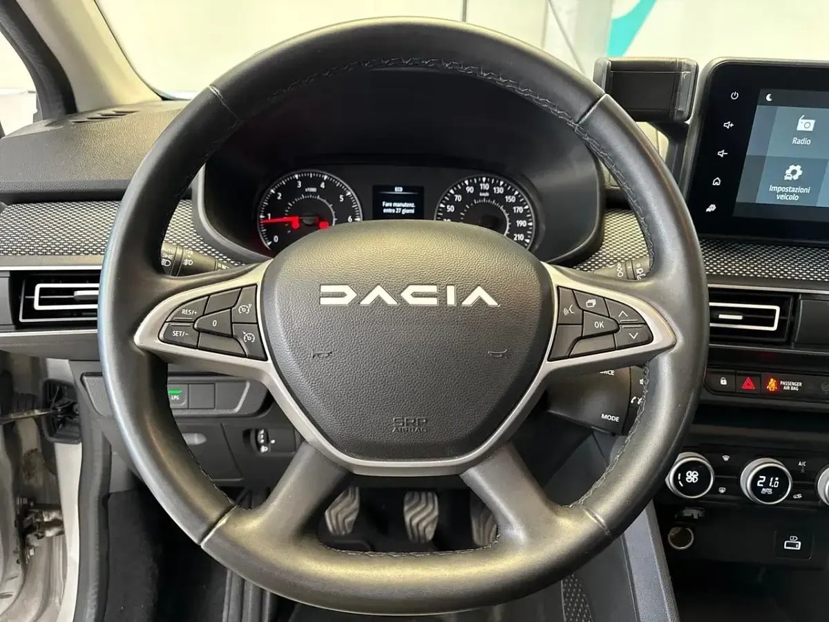 Usata Dacia Jogger Extreme 91 CV (66 kW) 2023 Grigio Monovolume
