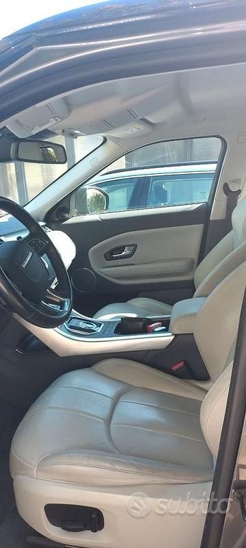 Usata Land Rover Range Rover evoque 150 CV (110 kW) 2018 Grigio SUV