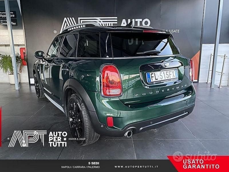 Usata Mini Cooper D Countryman Business 150 CV (110 kW) 2017 Verde SUV