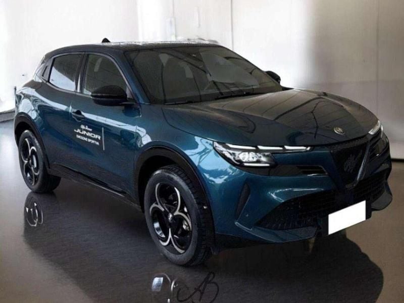 Blu/azzurro Usata 2024 Alfa Romeo Junior SUV | 28.900 € (Buon prezzo) - Immagine 1/4
