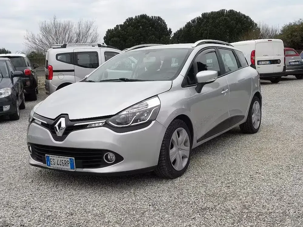 Usata Renault Clio 75 CV (55 kW) 2013 Grigio Station wagon