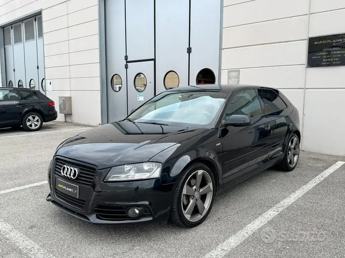 Usata Audi A3 Black Edition 140 CV (102 kW) 2011 Nero Utilitaria