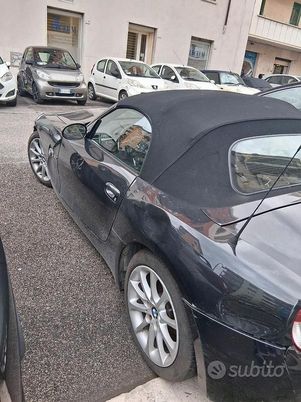 Usata BMW Z4 150 CV (110 kW) 2007 Nero Cabrio