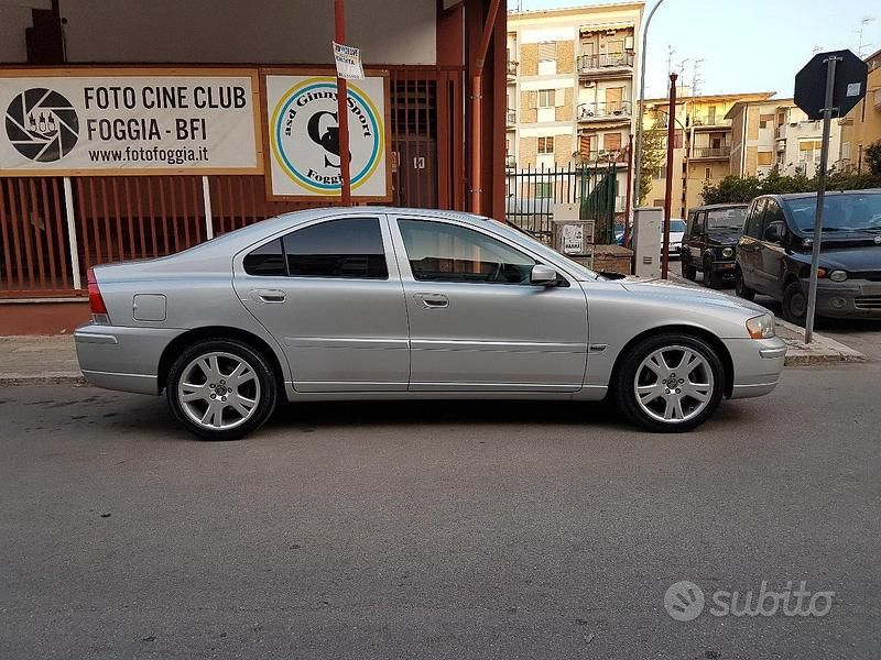 Usata Volvo S60 185 CV (136 kW) 2006 Grigio Berlina