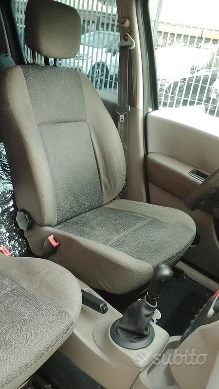 Usata Renault Modus 85 CV (62 kW) 2006 Monovolume