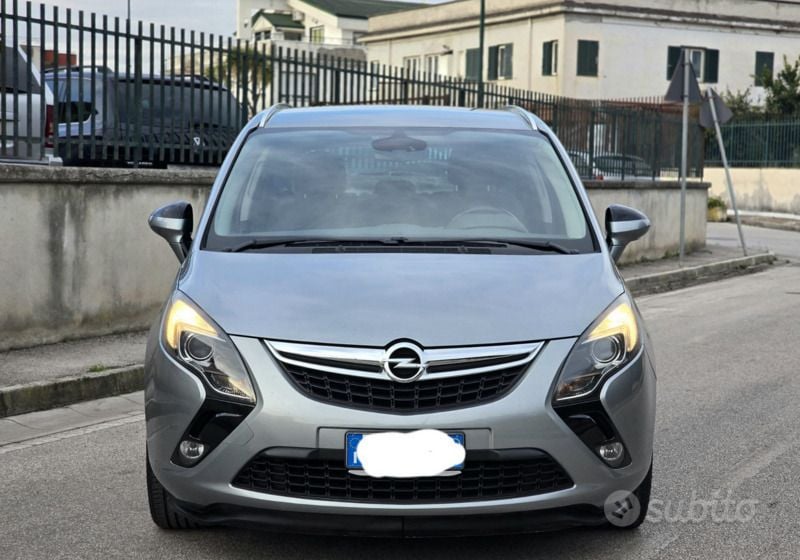 Usata Opel Zafira 150 CV (110 kW) 2012 Grigio Monovolume