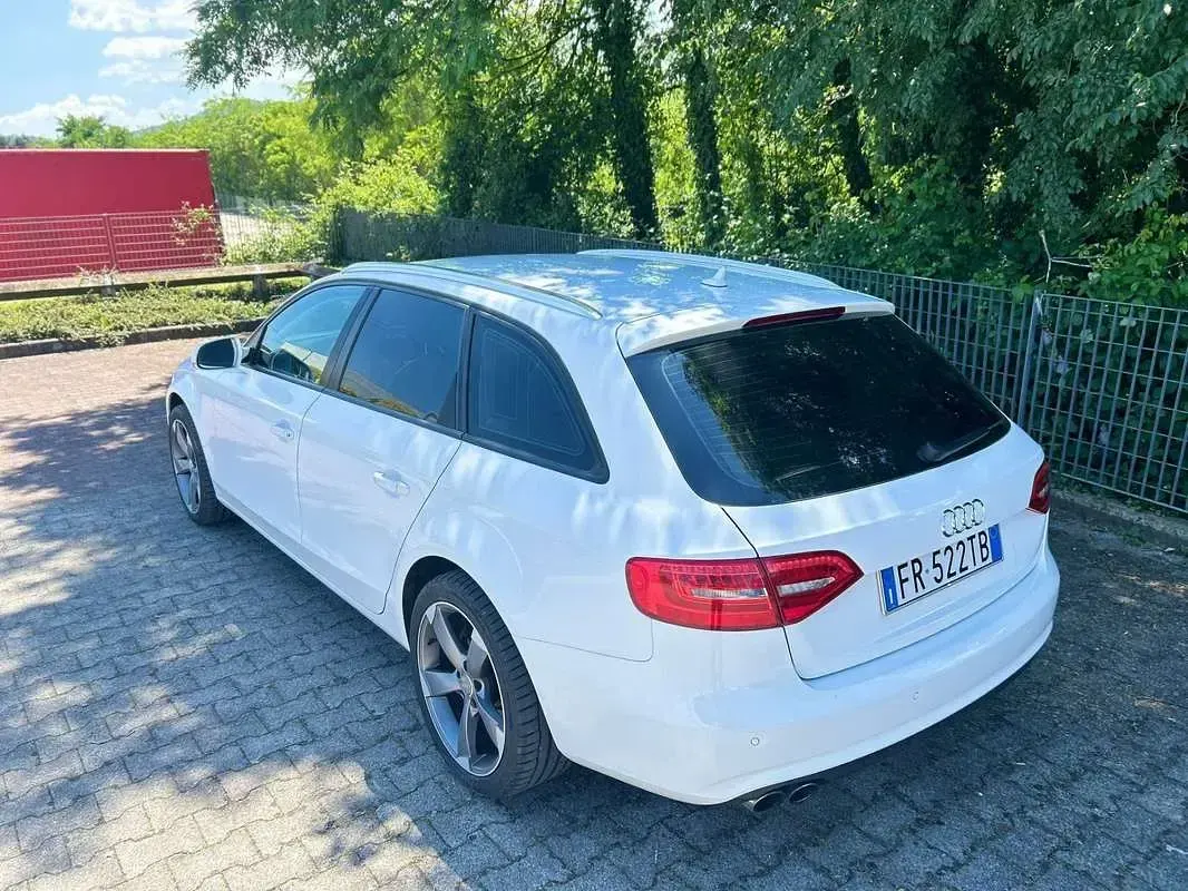 Usata Audi A4 Business Plus 150 CV (110 kW) 2015 Bianco Station wagon