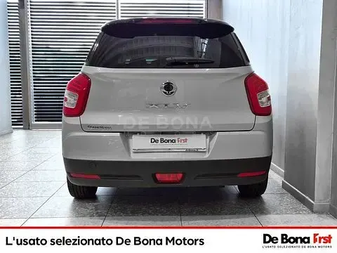 Usata SsangYong XLV 128 CV (94 kW) 2020 Nero SUV