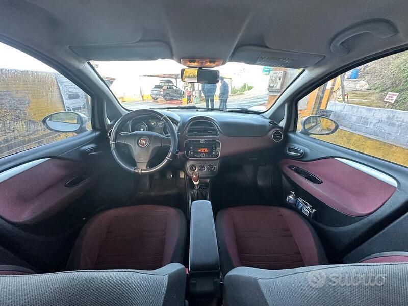 Usata Fiat Punto Evo 75 CV (55 kW) 2010 Argento Utilitaria