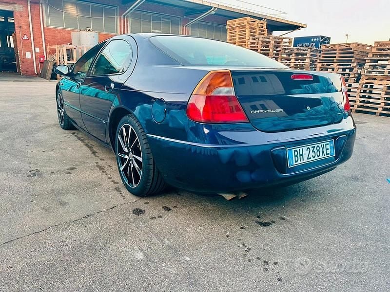 Usata Chrysler 300M 254 CV (186 kW) 2000 Blu Berlina