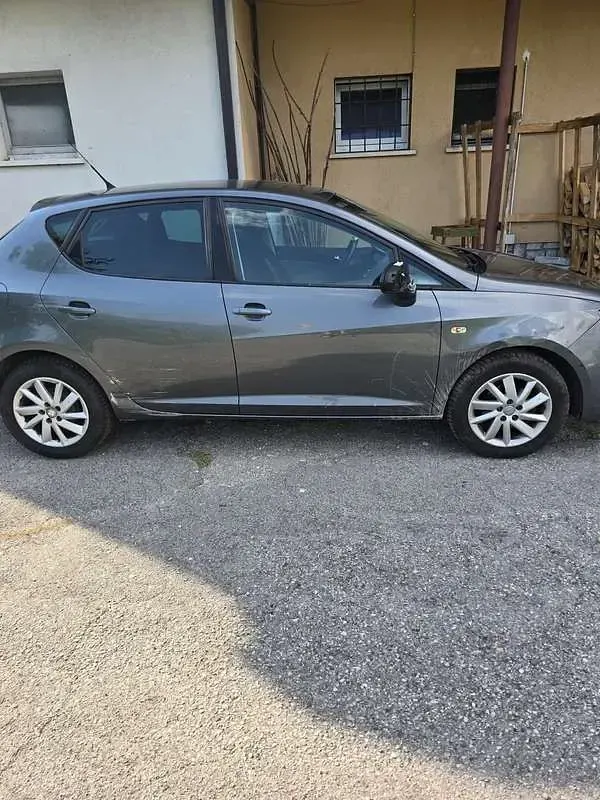 Usata Seat Ibiza Style 69 CV (50 kW) 2013 Berlina