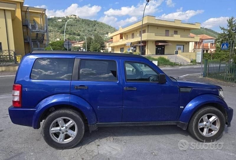 Usata Dodge Nitro 176 CV (129 kW) 2008 Blu SUV