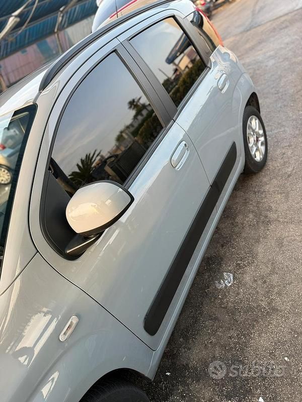 Usata Fiat Panda 69 CV (50 kW) 2019 Grigio Utilitaria