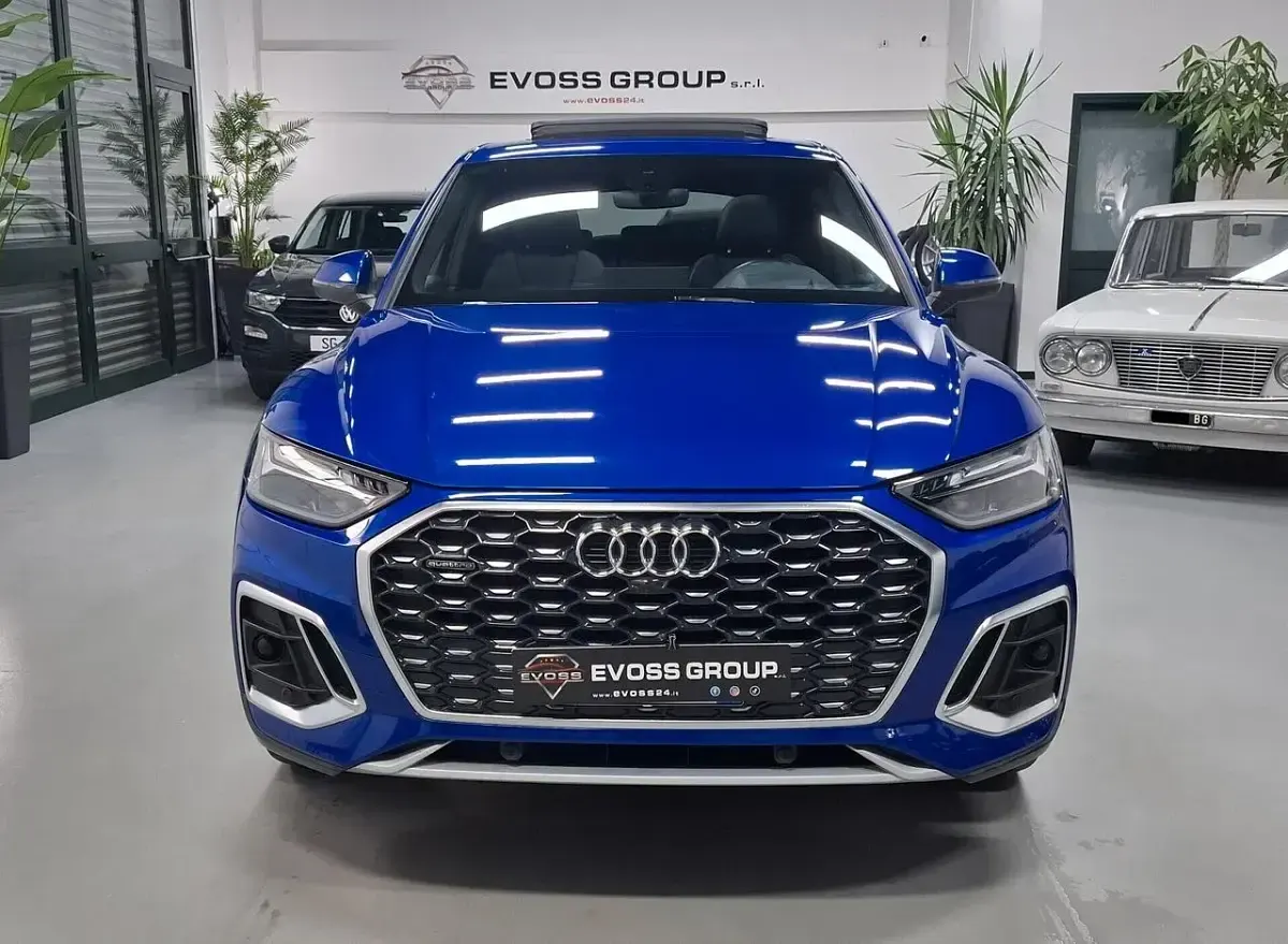 Usata Audi Q5 Sportback S-Line 203 CV (149 kW) 2023 Blu SUV
