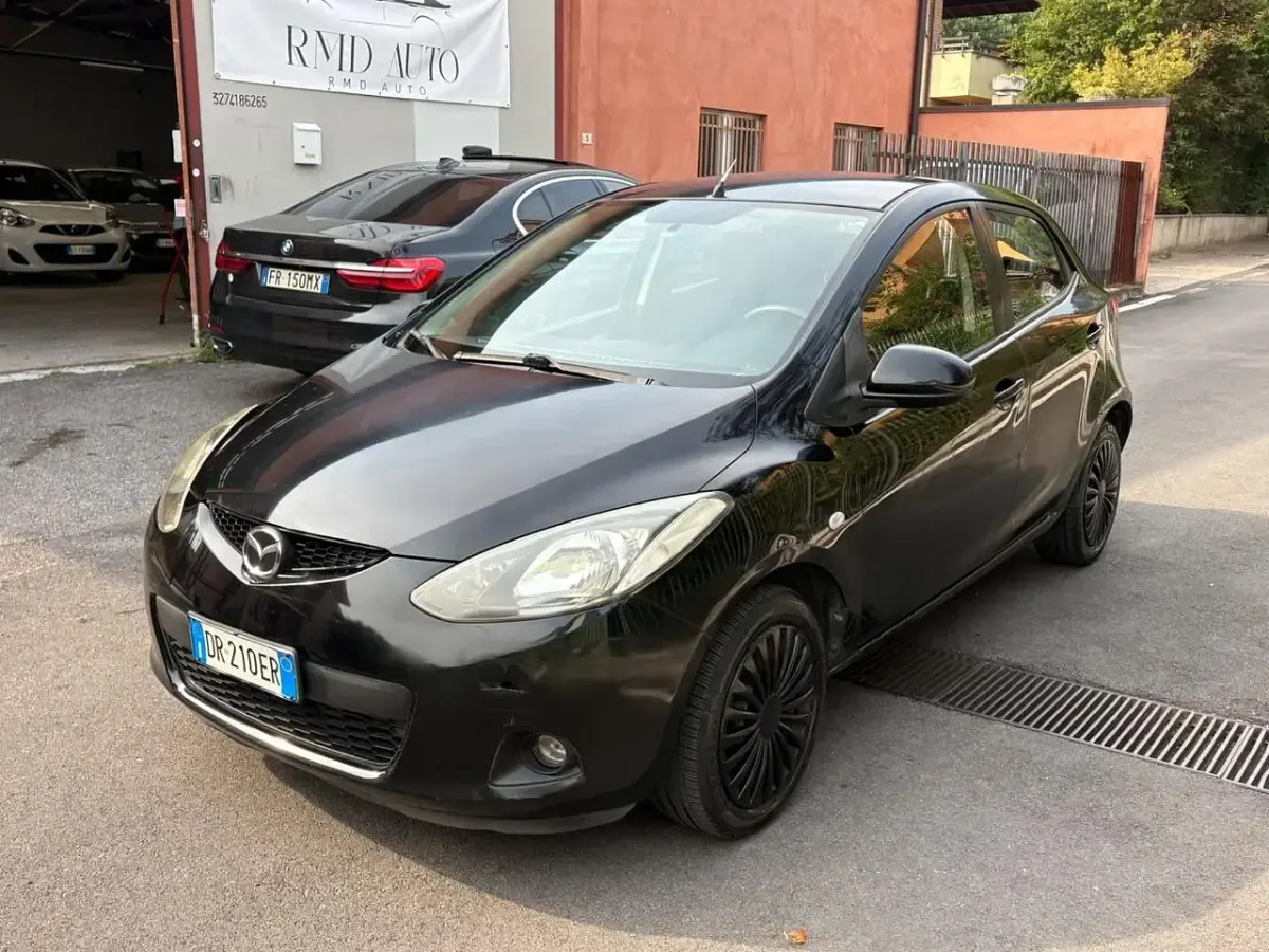 Usata Mazda 2 86 CV (63 kW) 2008 Nero Utilitaria