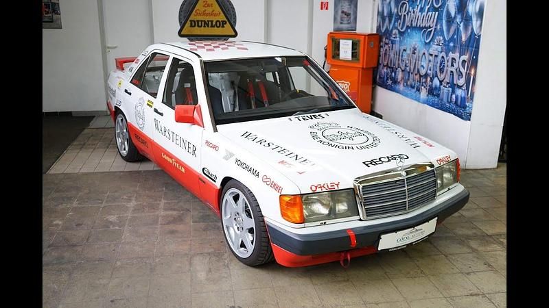 Usata Mercedes 190 220 CV (161 kW) 1990 Bianco Berlina