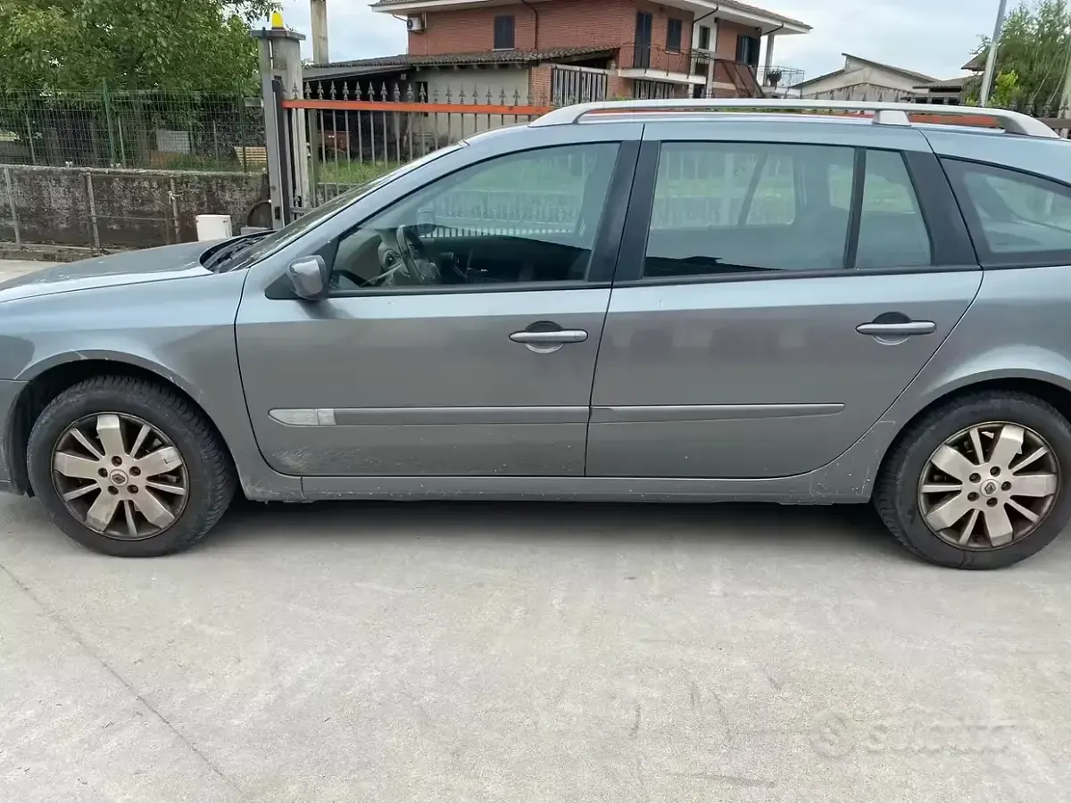 Usata Renault Laguna II 130 CV (95 kW) 2006 Station wagon