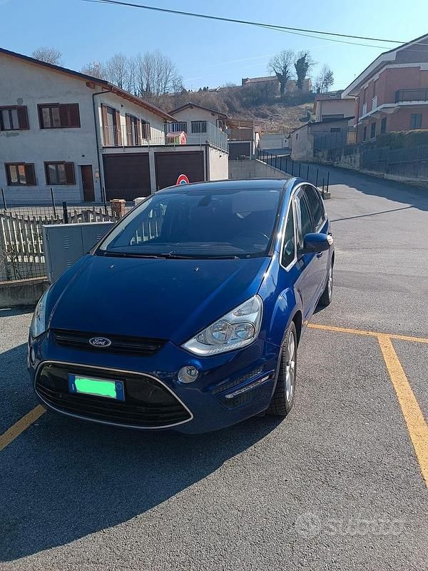 Usata Ford S-MAX Titanium 163 CV (119 kW) 2014 Blu Monovolume