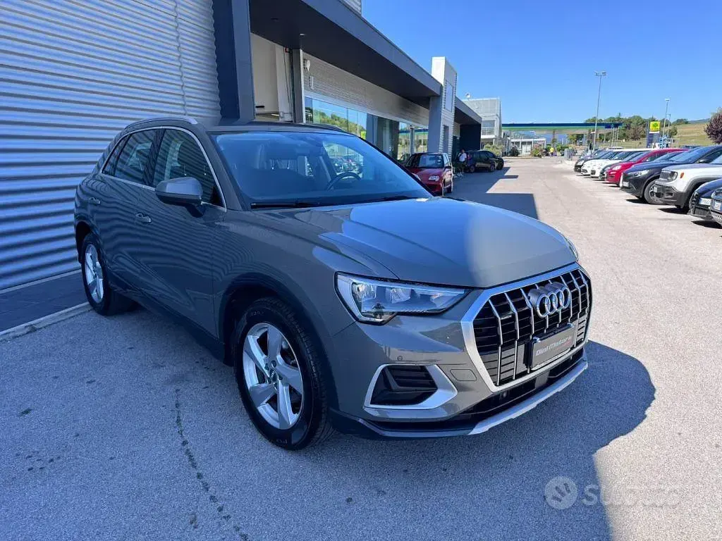 Usata Audi Q3 Advanced Plus 150 CV (110 kW) 2020 Grigio SUV