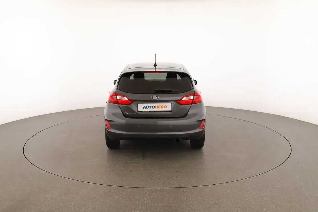 Usata Ford Fiesta Titanium 100 CV (73 kW) 2018 Grigio Utilitaria