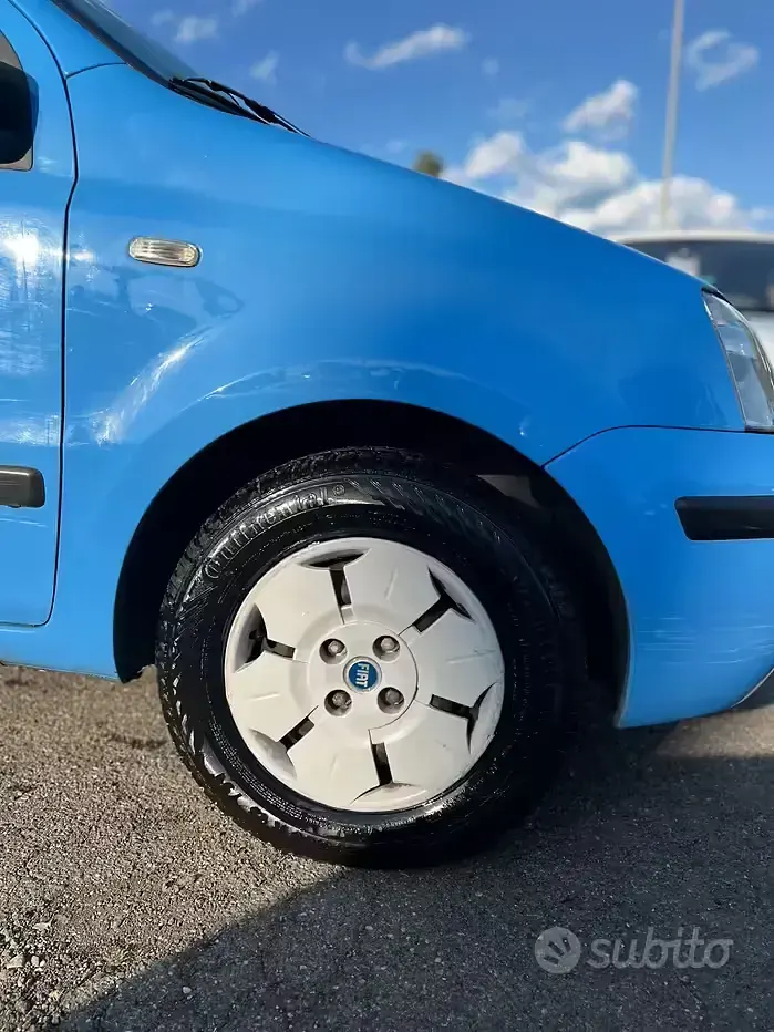 Usata Fiat Panda Emotion 60 CV (44 kW) 2005 Blu Utilitaria